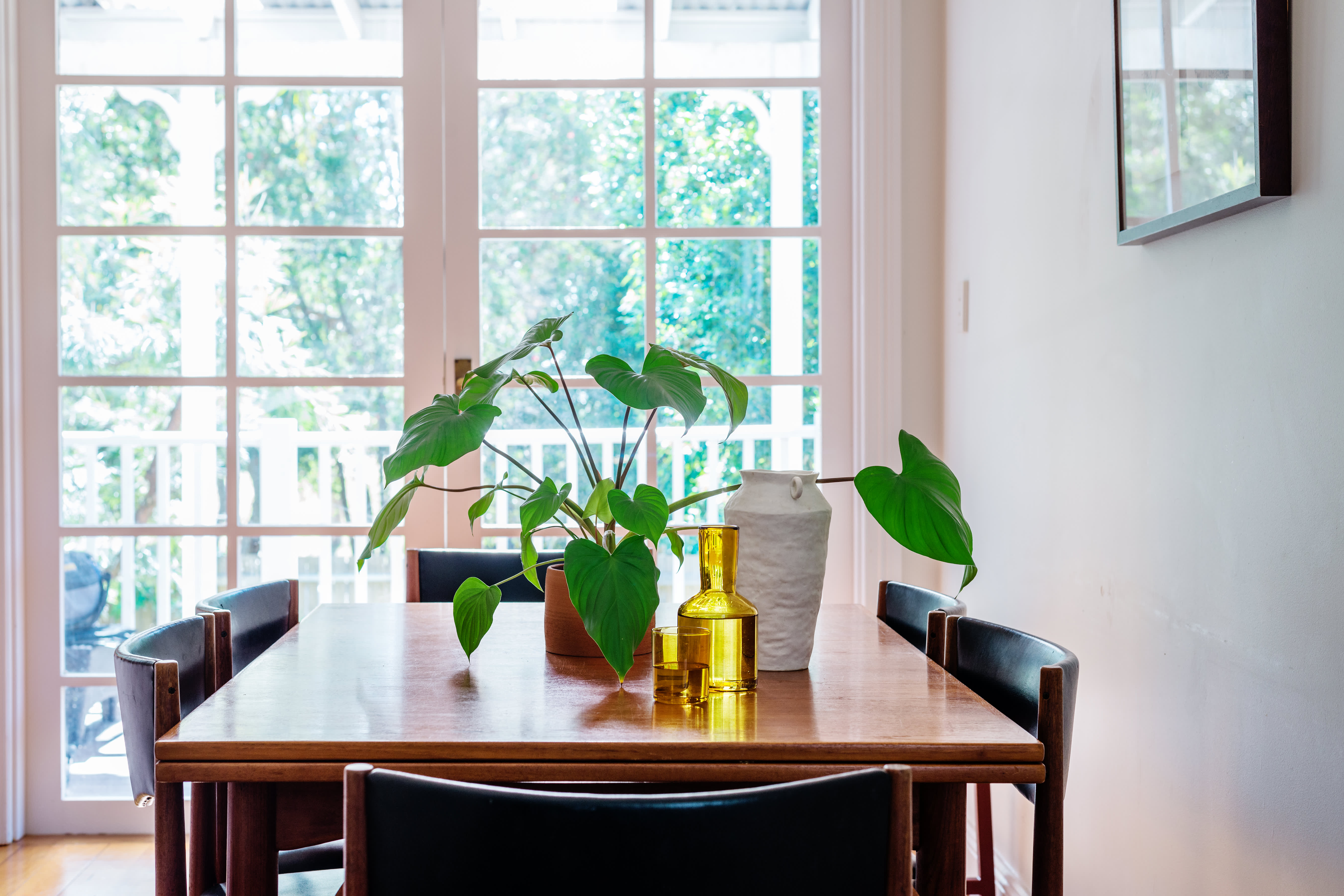 Plant dining online table